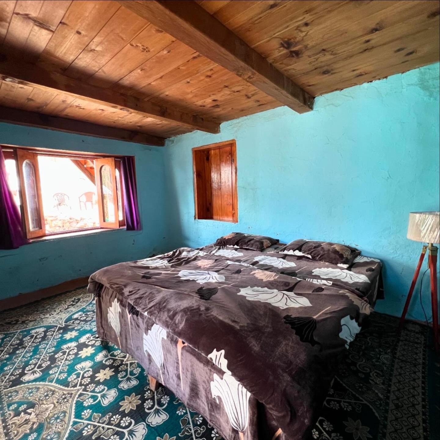 Old Brahma Homestay Kalgha Exterior foto